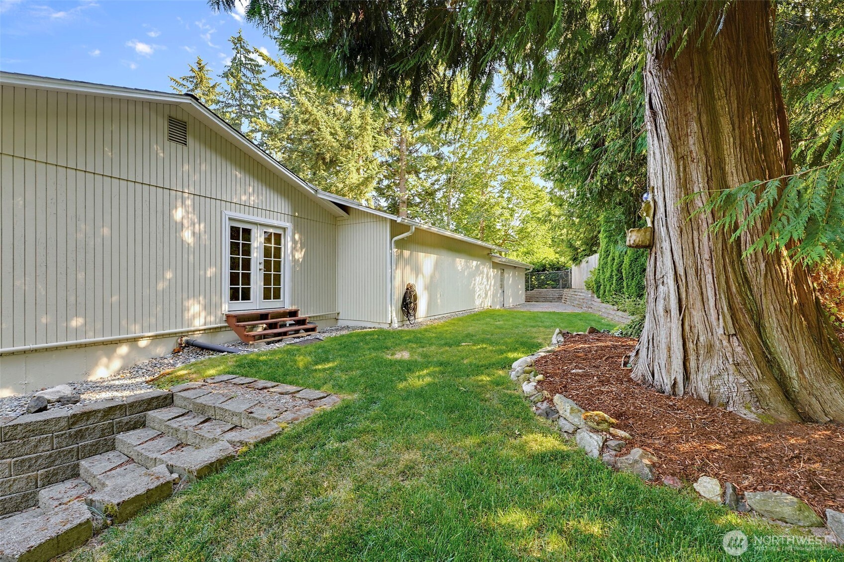 13807 Military Road Property Photo 34
