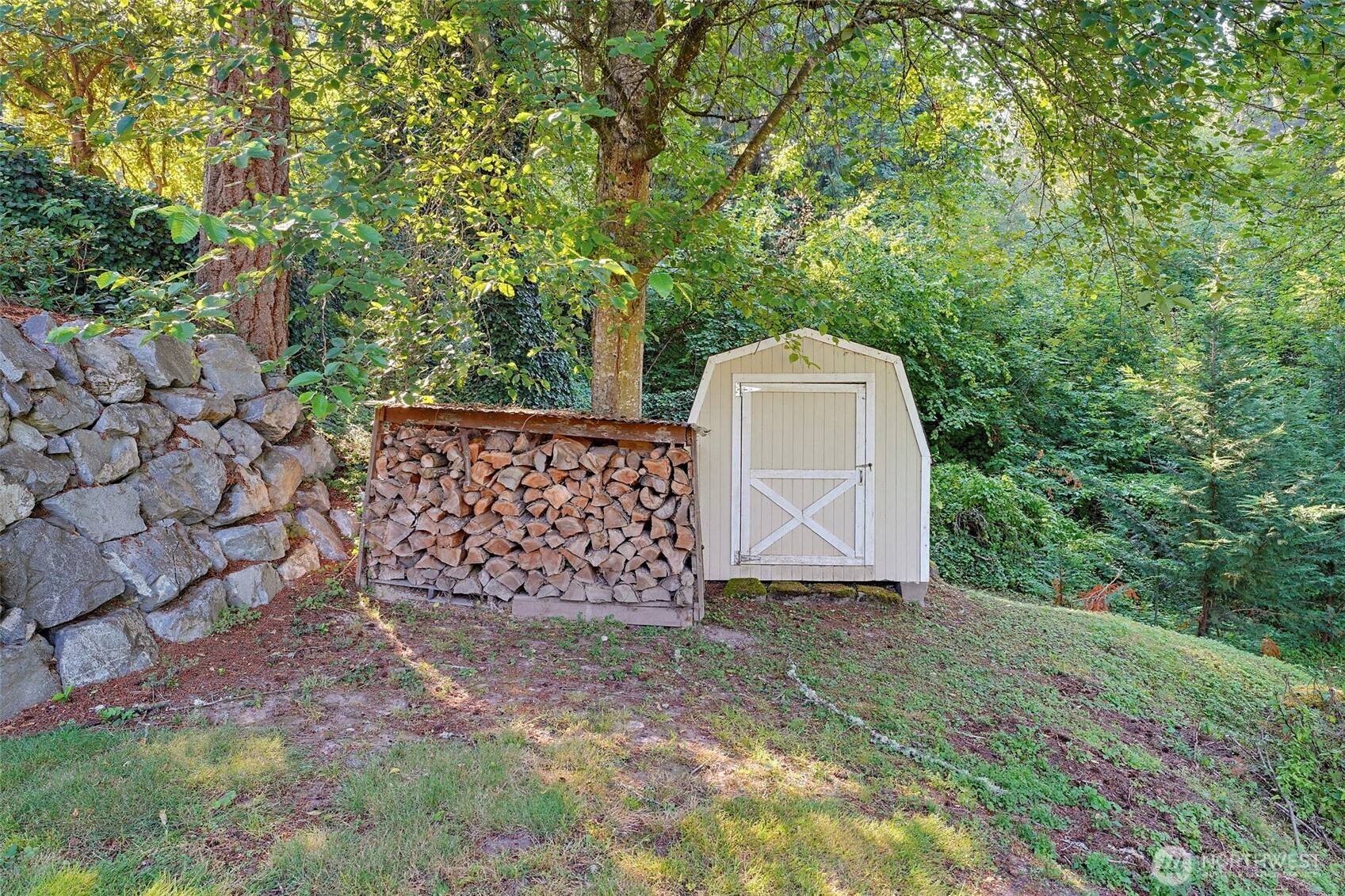 13807 Military Road Property Photo 36