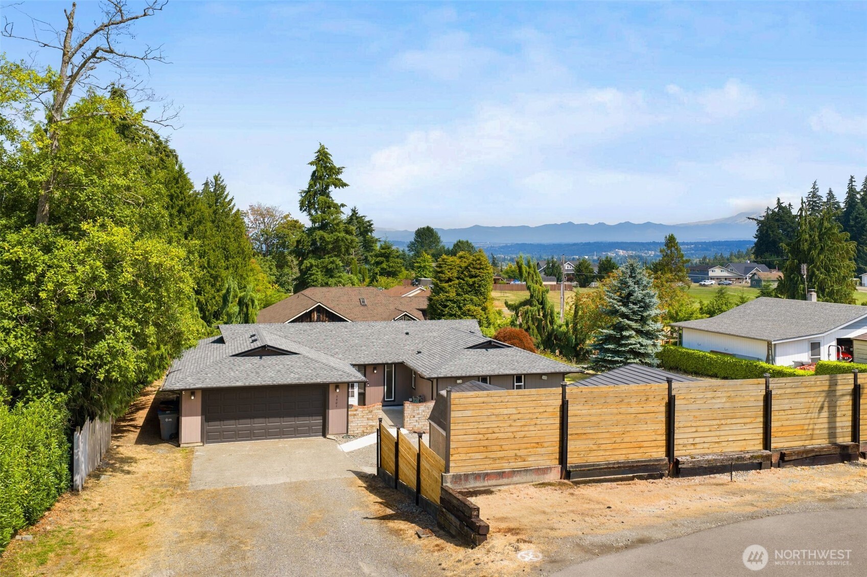 5401 47th Avenue Property Photo 1
