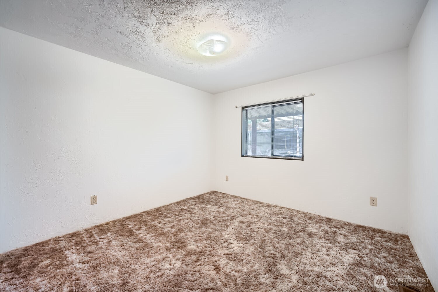 3611 Ne I St 207 Property Photo 3