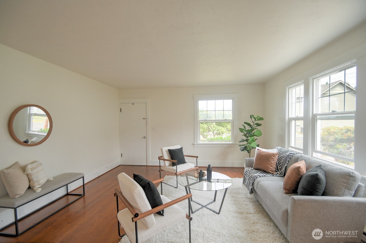 921 5th Avenue Property Photo 4