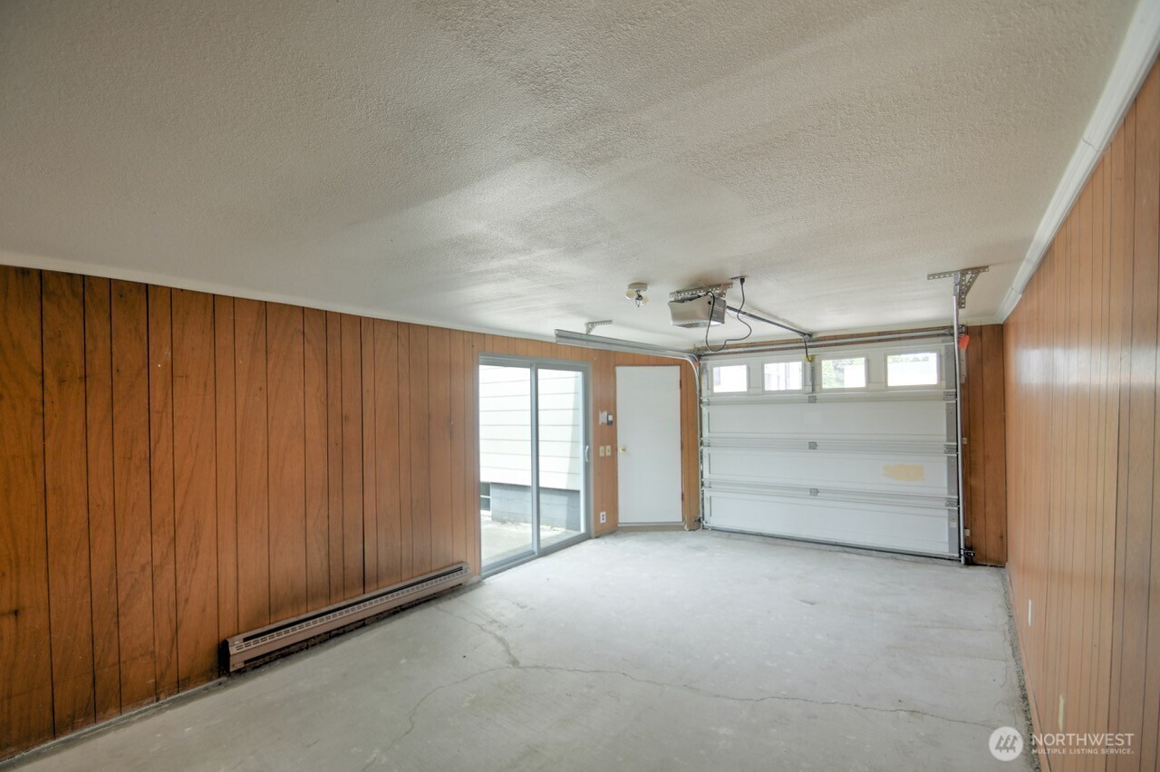 921 5th Avenue Property Photo 25