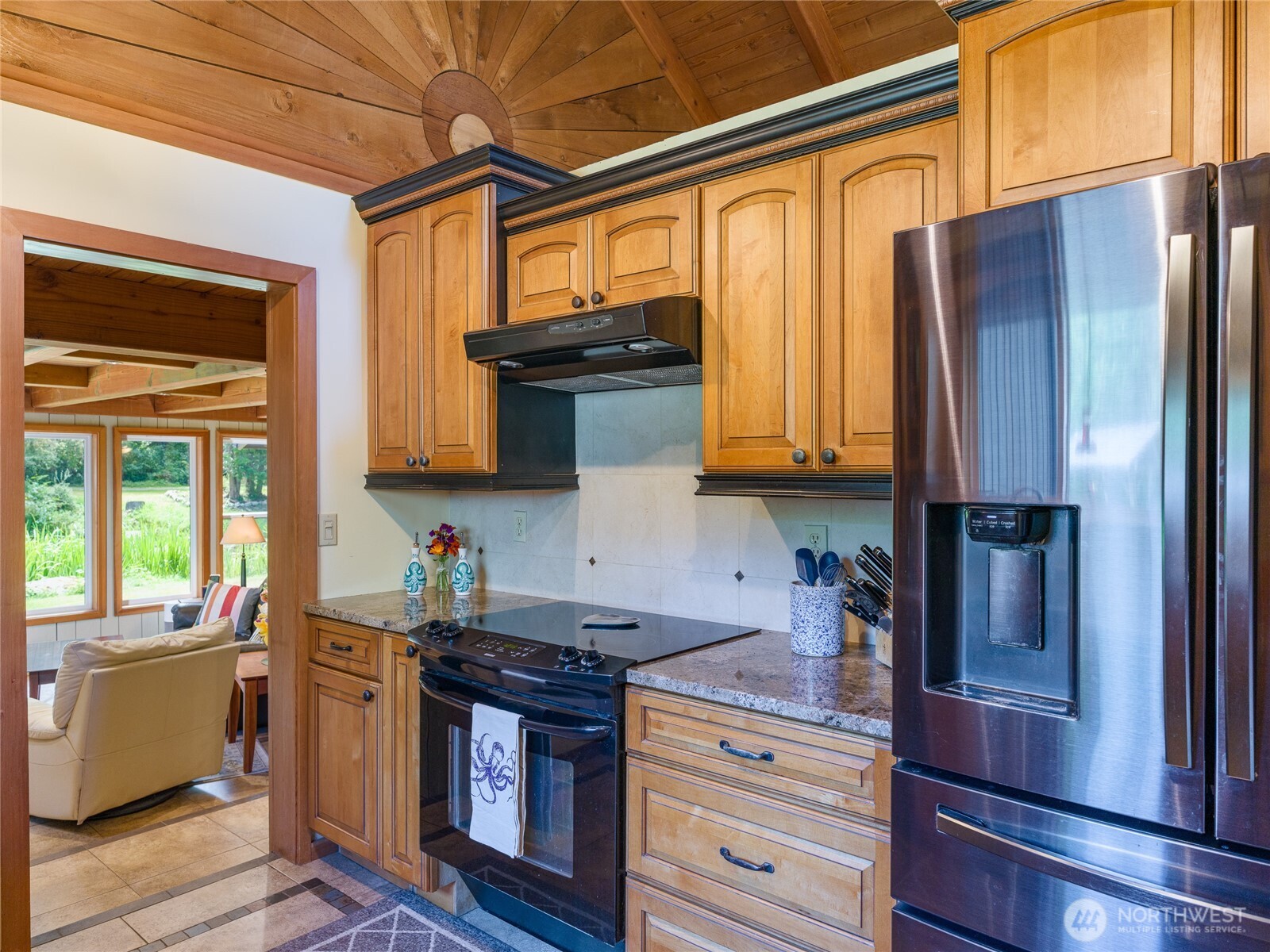 1028 Cross Road Property Photo 10