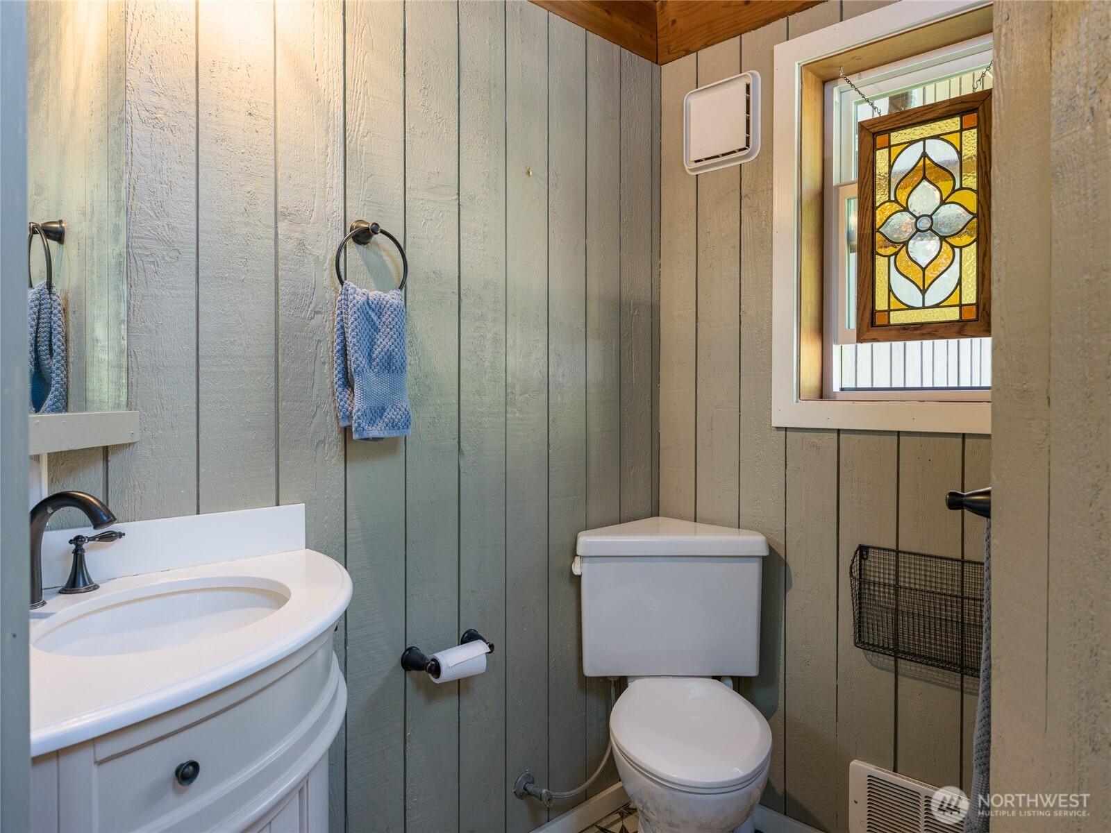 1028 Cross Road Property Photo 17