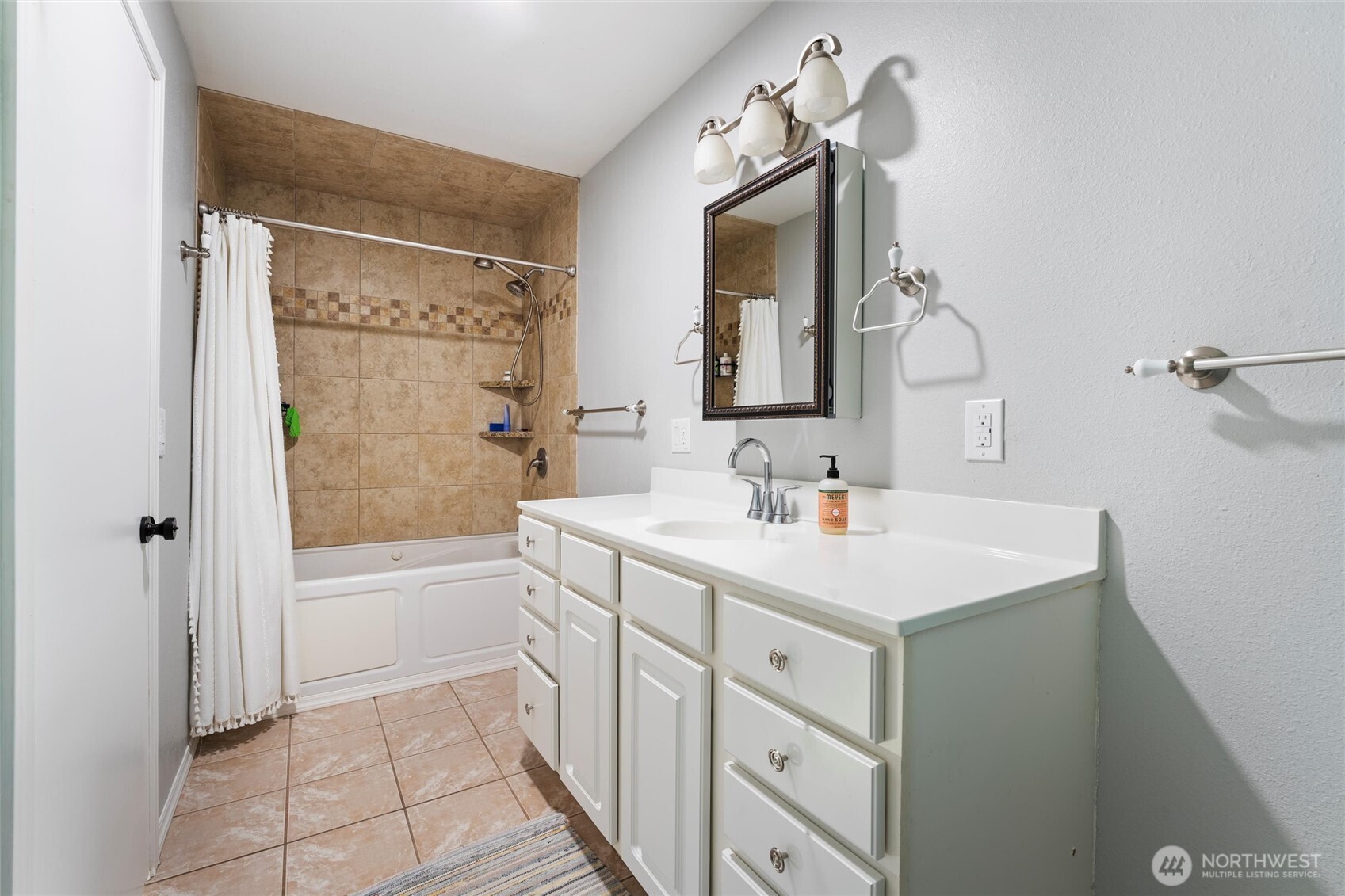 1147 Ashley Way Property Photo 25