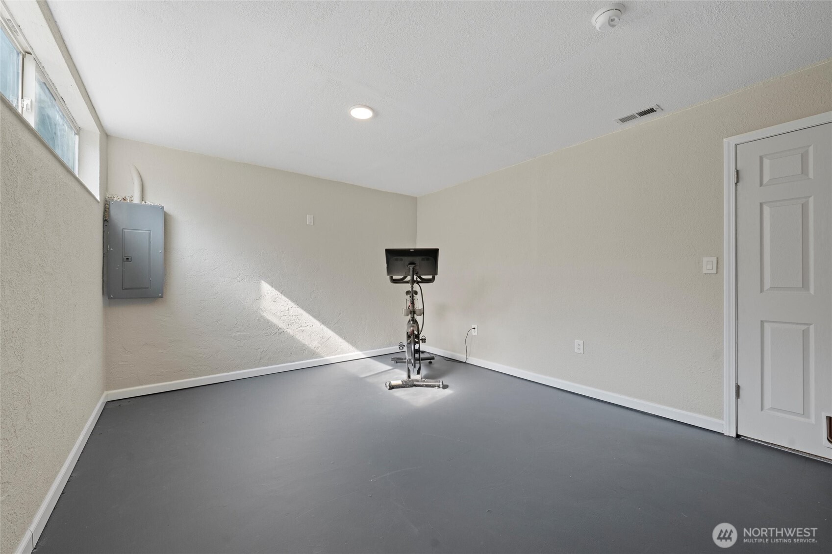 1147 Ashley Way Property Photo 27