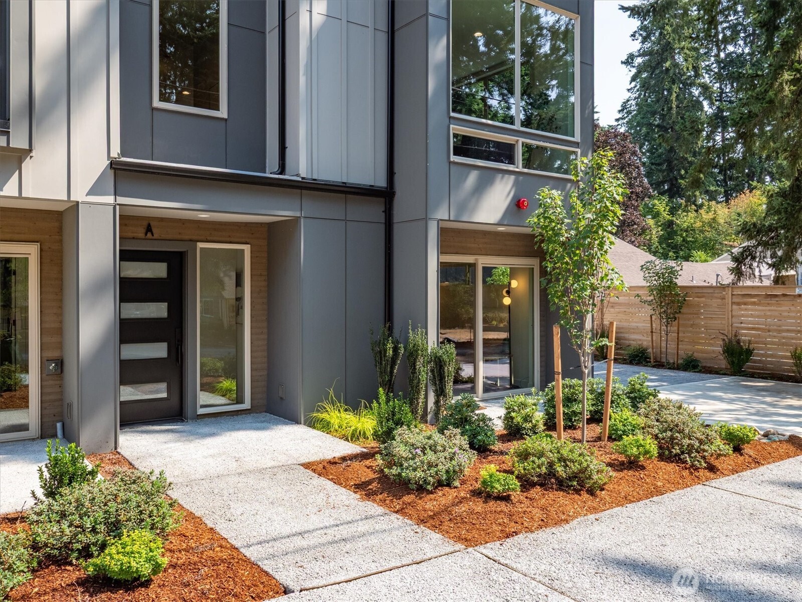 18032 A Sunnyside Avenue Property Photo 2