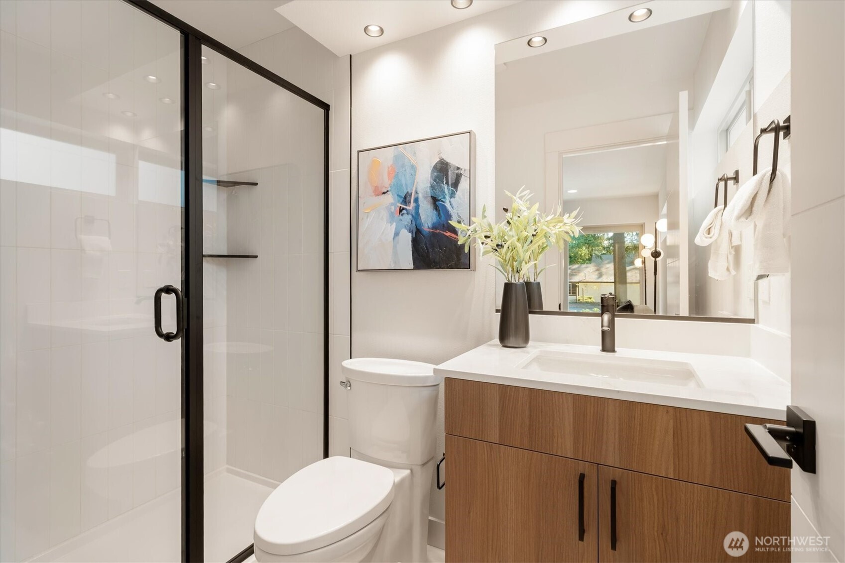 18032 A Sunnyside Avenue Property Photo 7