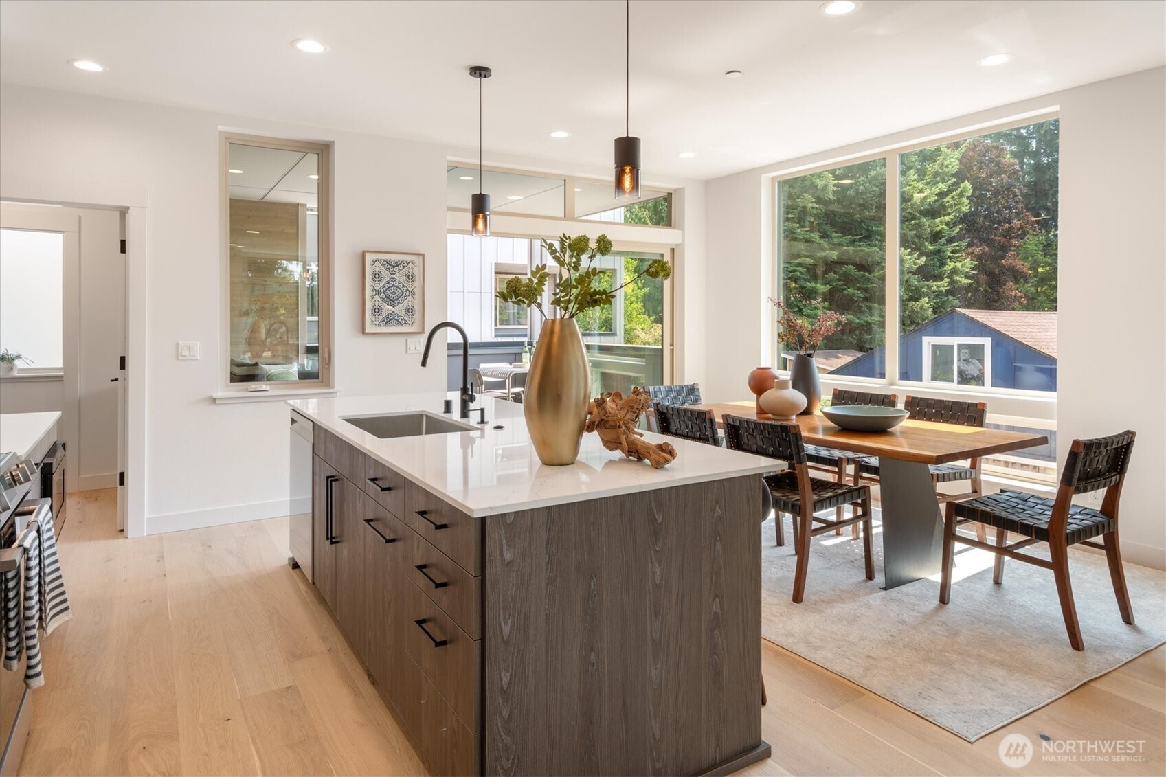 18032 A Sunnyside Avenue Property Photo 11