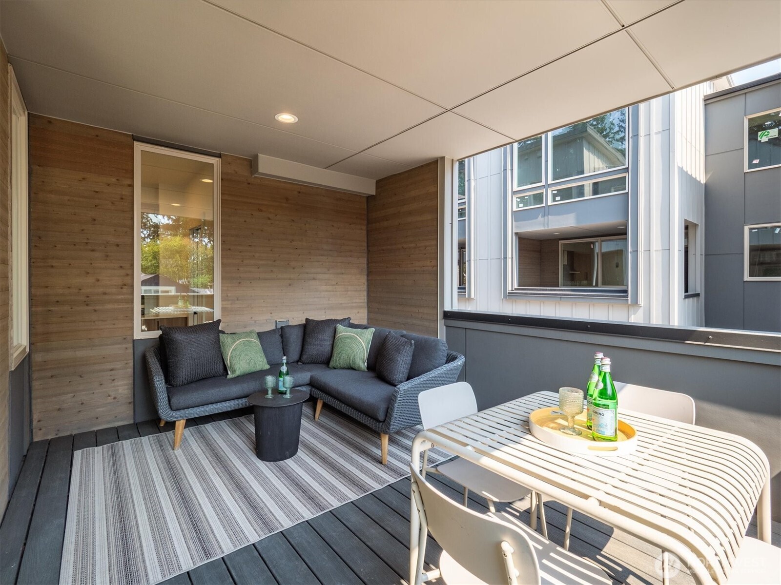 18032 A Sunnyside Avenue Property Photo 18