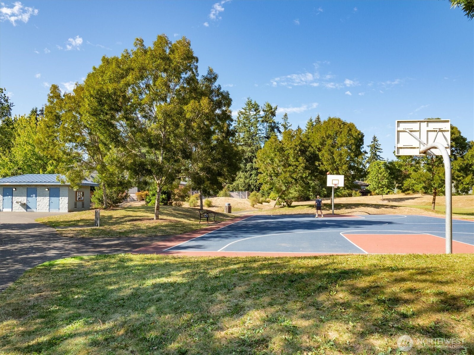 18032 A Sunnyside Avenue Property Photo 35