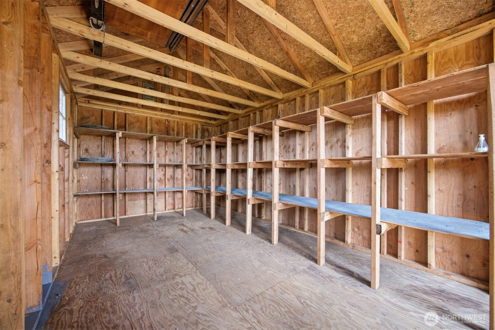 2077 Granger Way Property Photo 8