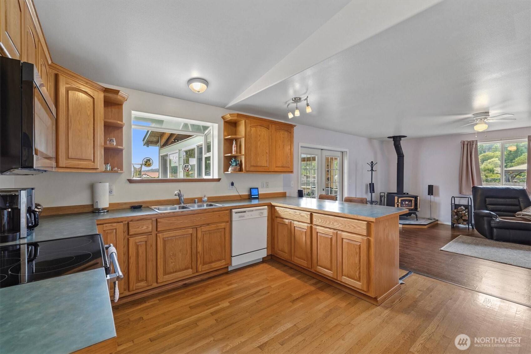 180 Kowntee Street Property Photo 14