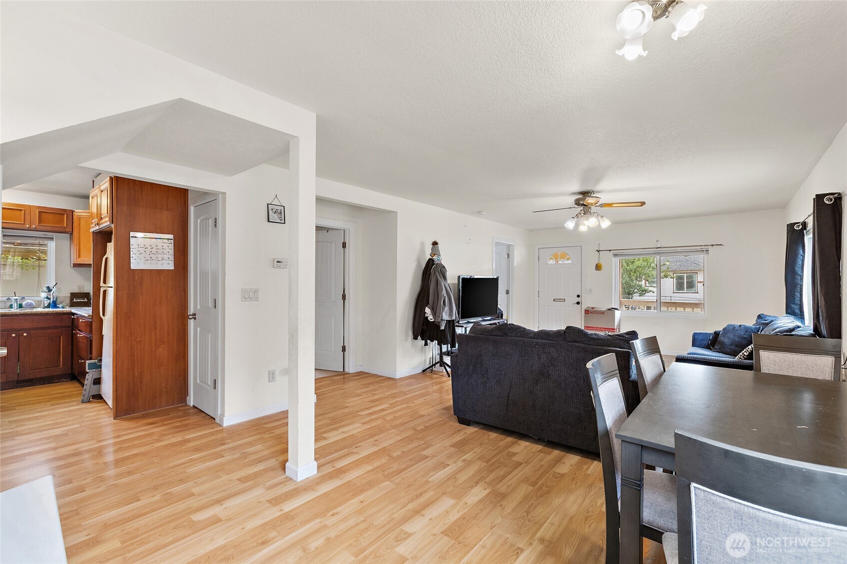 293 17th Avenue Property Photo 4