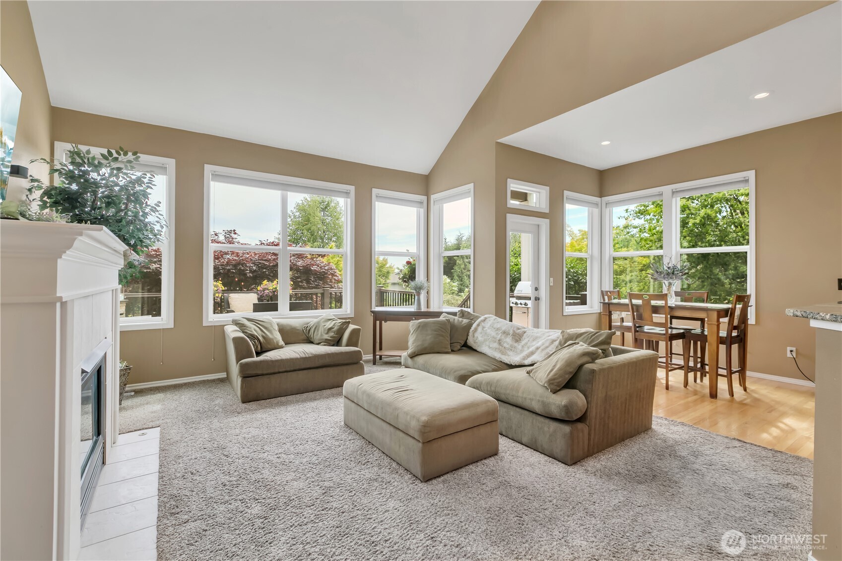 1828 Mariner Circle Property Photo 12