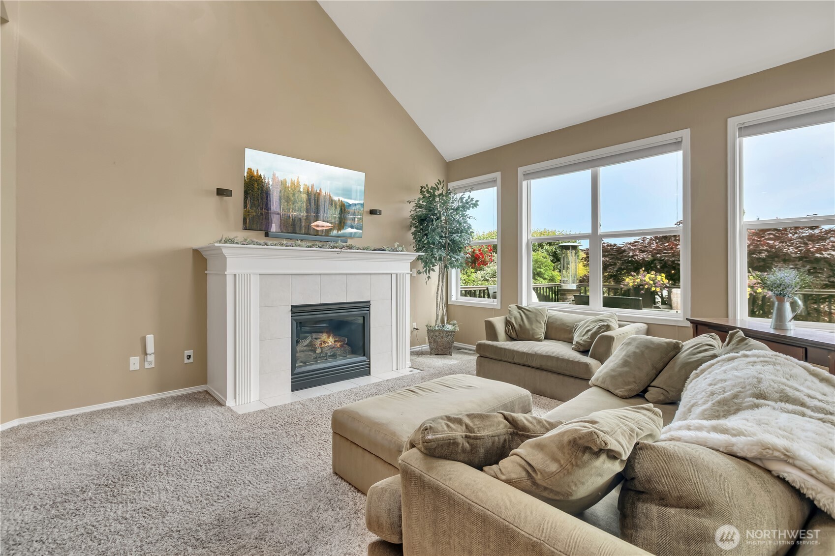 1828 Mariner Circle Property Photo 13