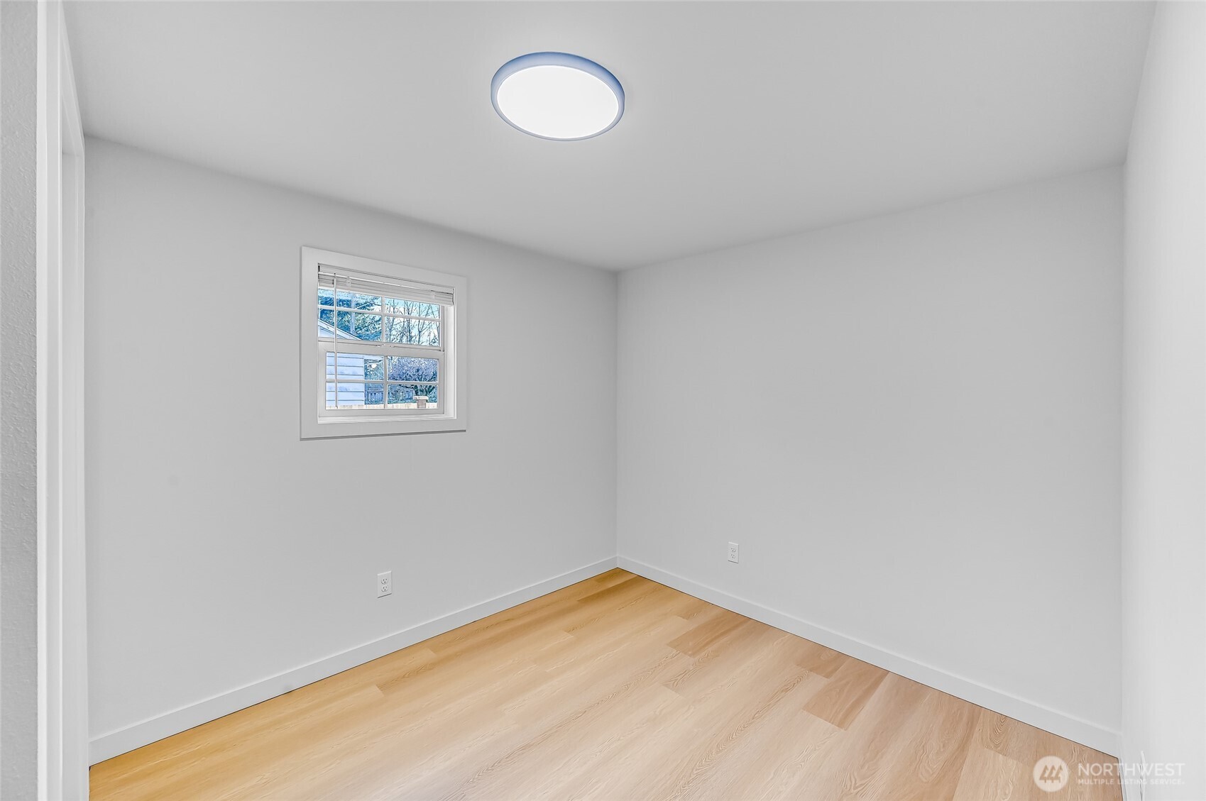 12542 50th Place Property Photo 10