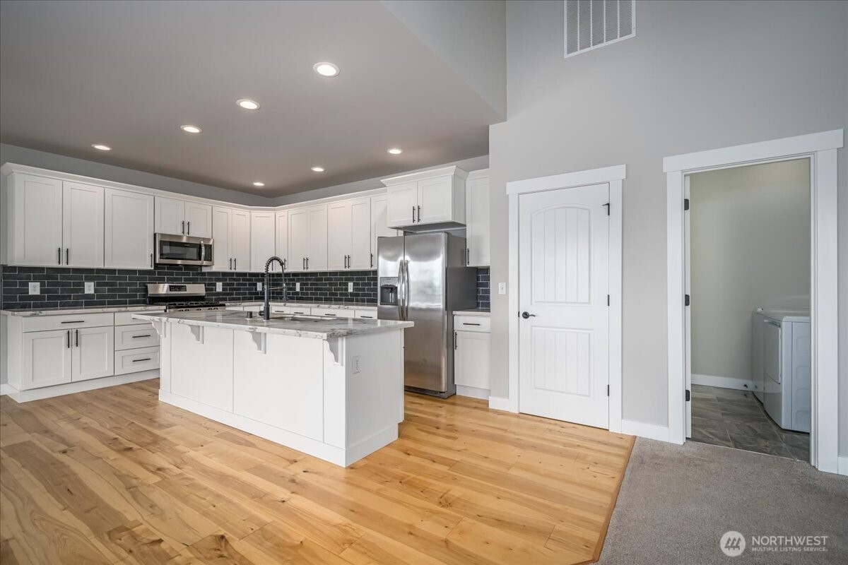 1229 Se Camano Drive Property Photo 16