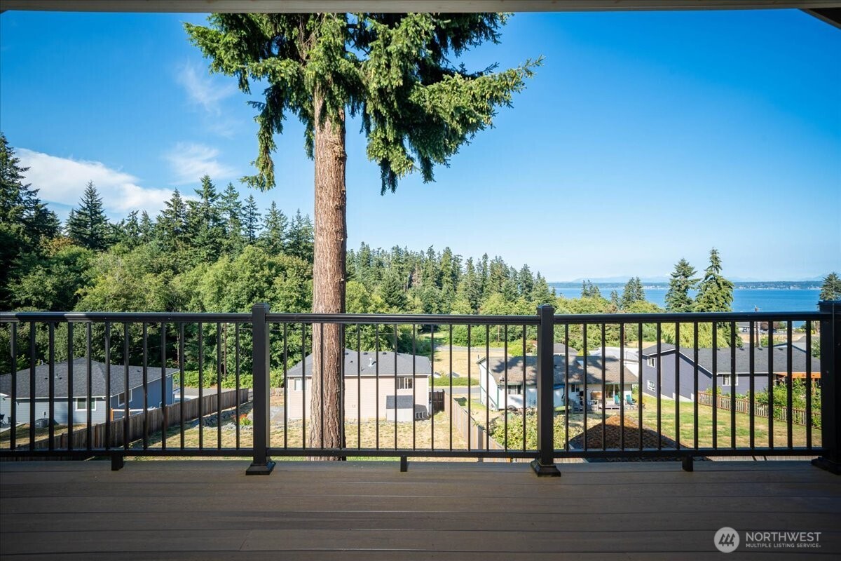 1229 Se Camano Drive Property Photo 22
