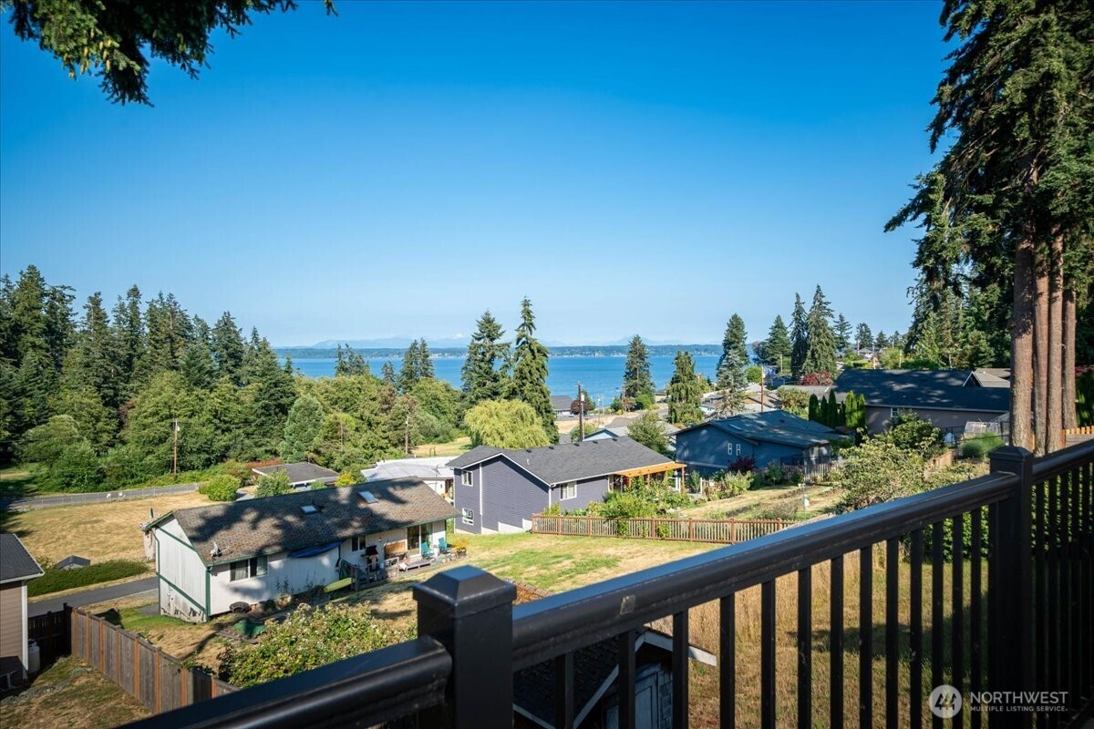 1229 Se Camano Drive Property Photo 23