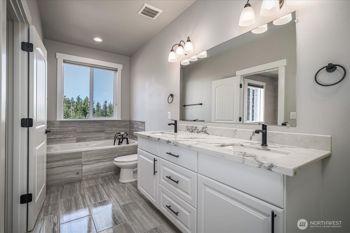 1229 Se Camano Drive Property Photo 26