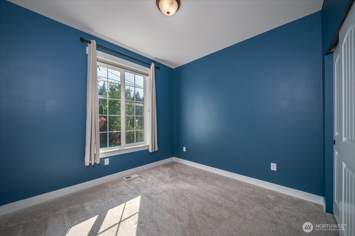 1229 Se Camano Drive Property Photo 29