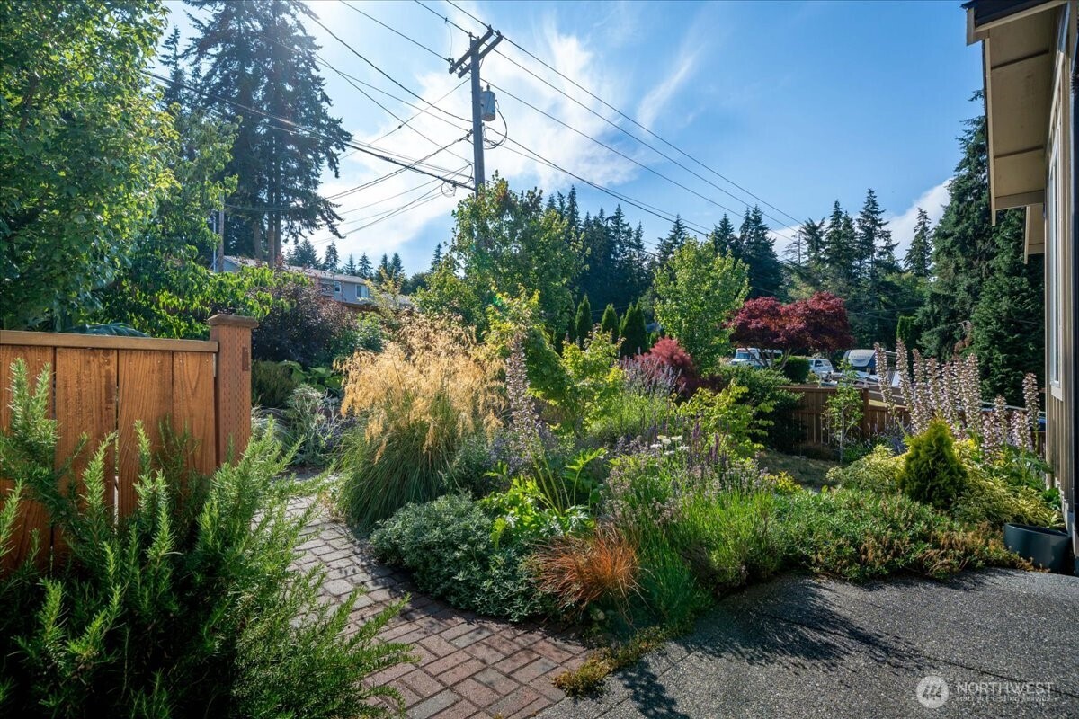 1229 Se Camano Drive Property Photo 35