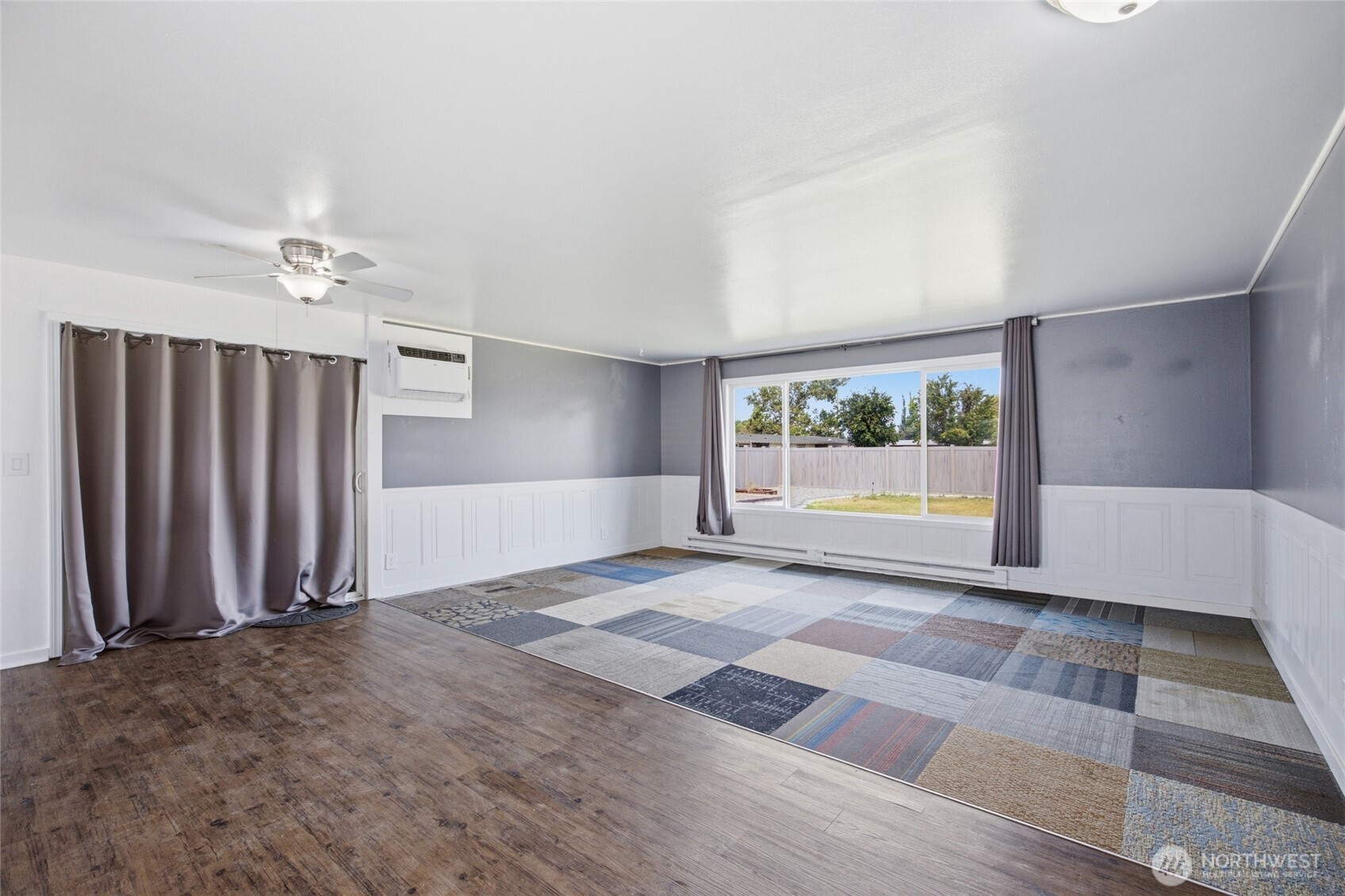 410 Loring Drive Property Photo 5