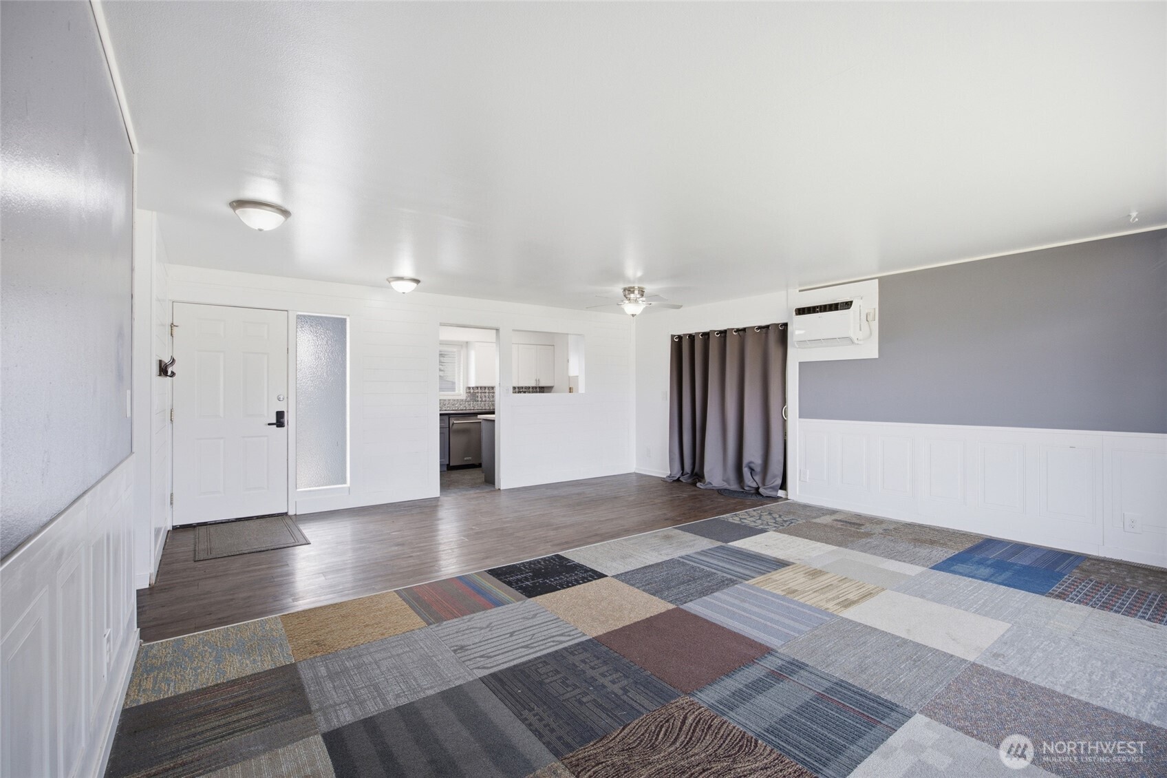 410 Loring Drive Property Photo 6