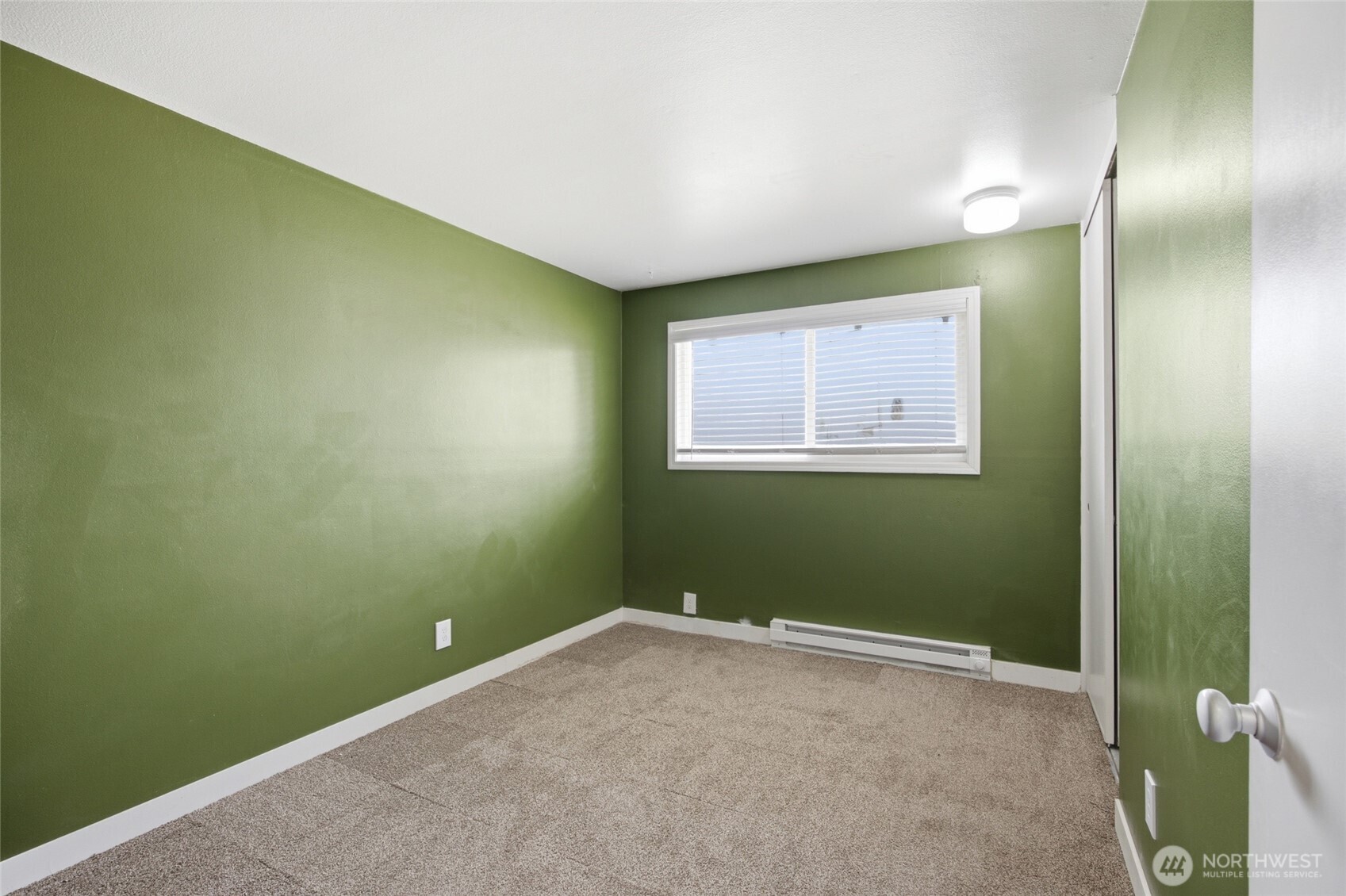 410 Loring Drive Property Photo 13