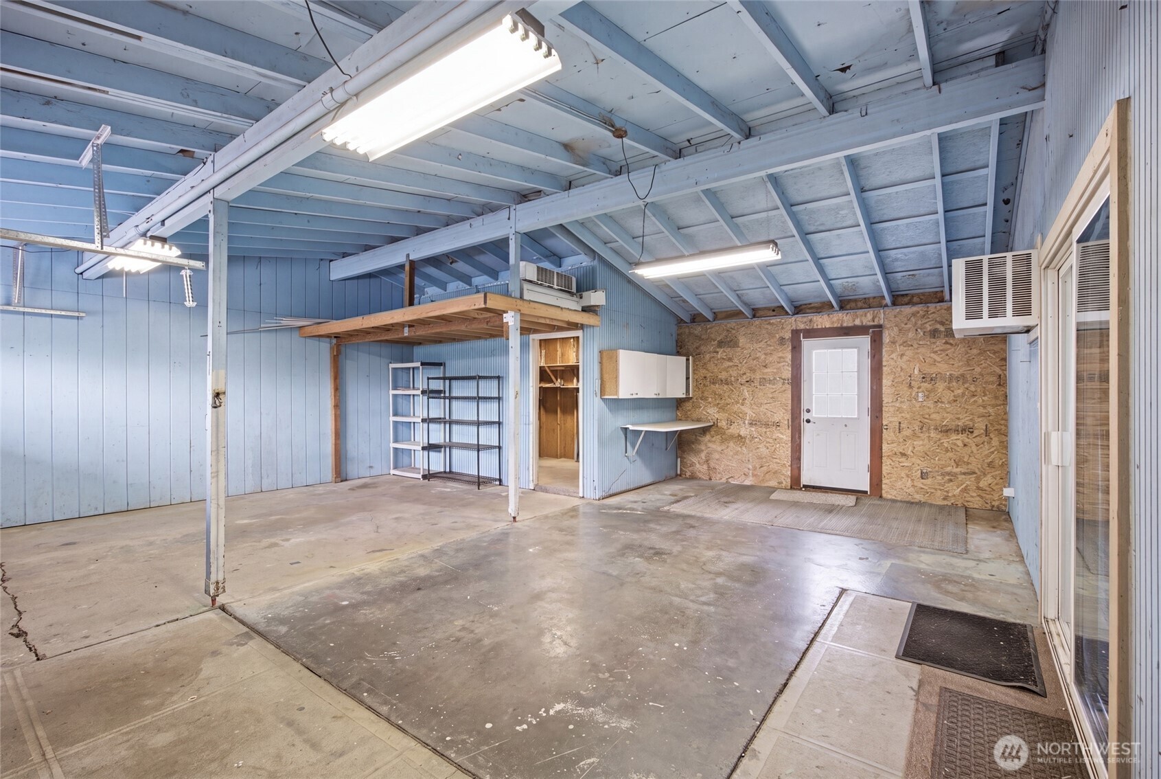 410 Loring Drive Property Photo 21