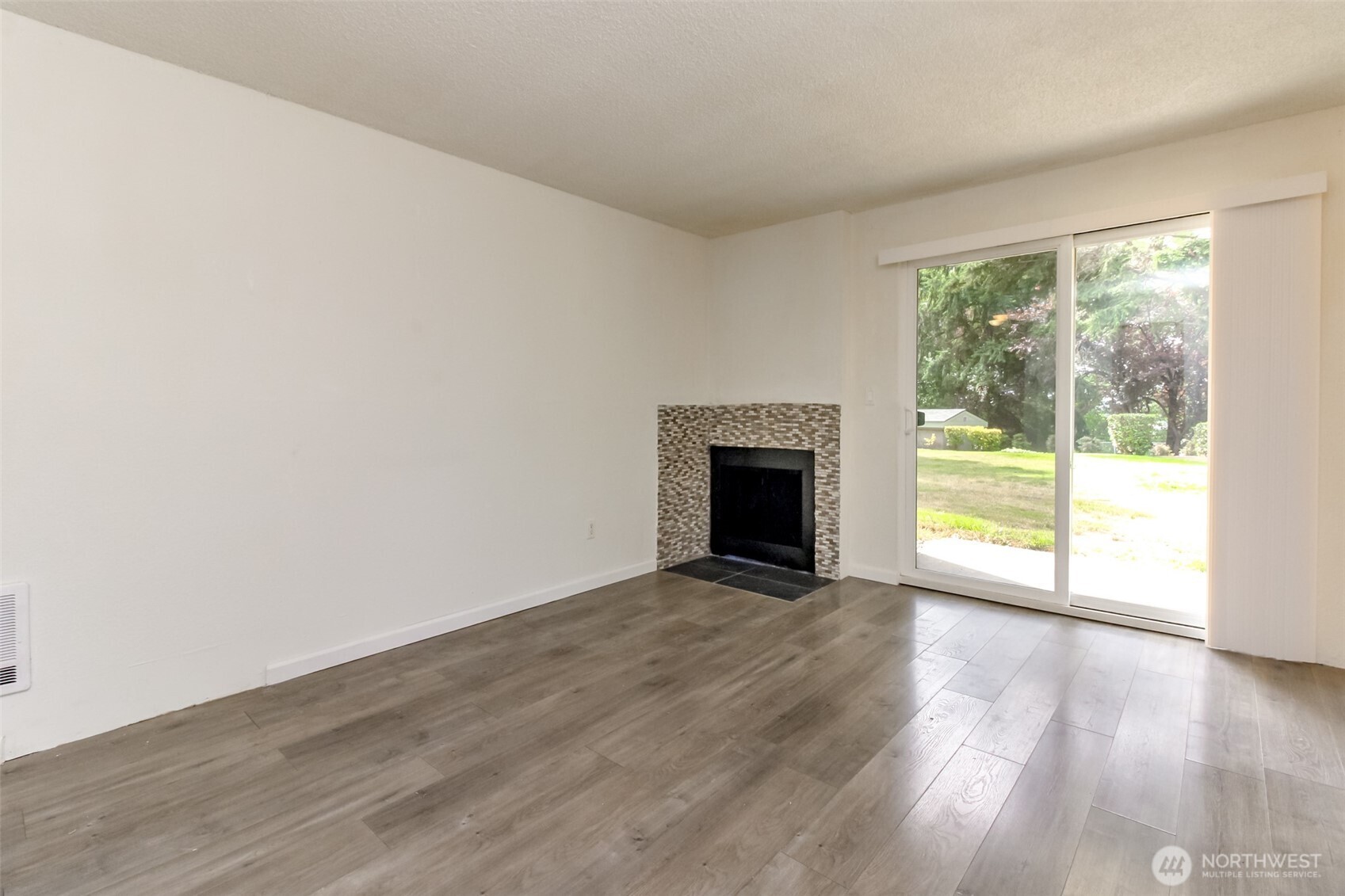15280 Macadam Road E104 Property Photo 6