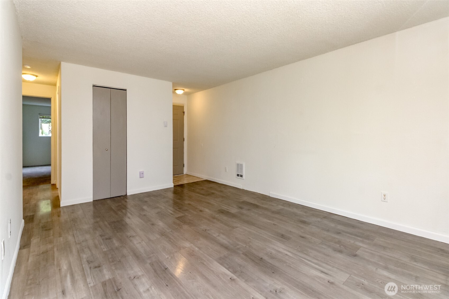 15280 Macadam Road E104 Property Photo 7