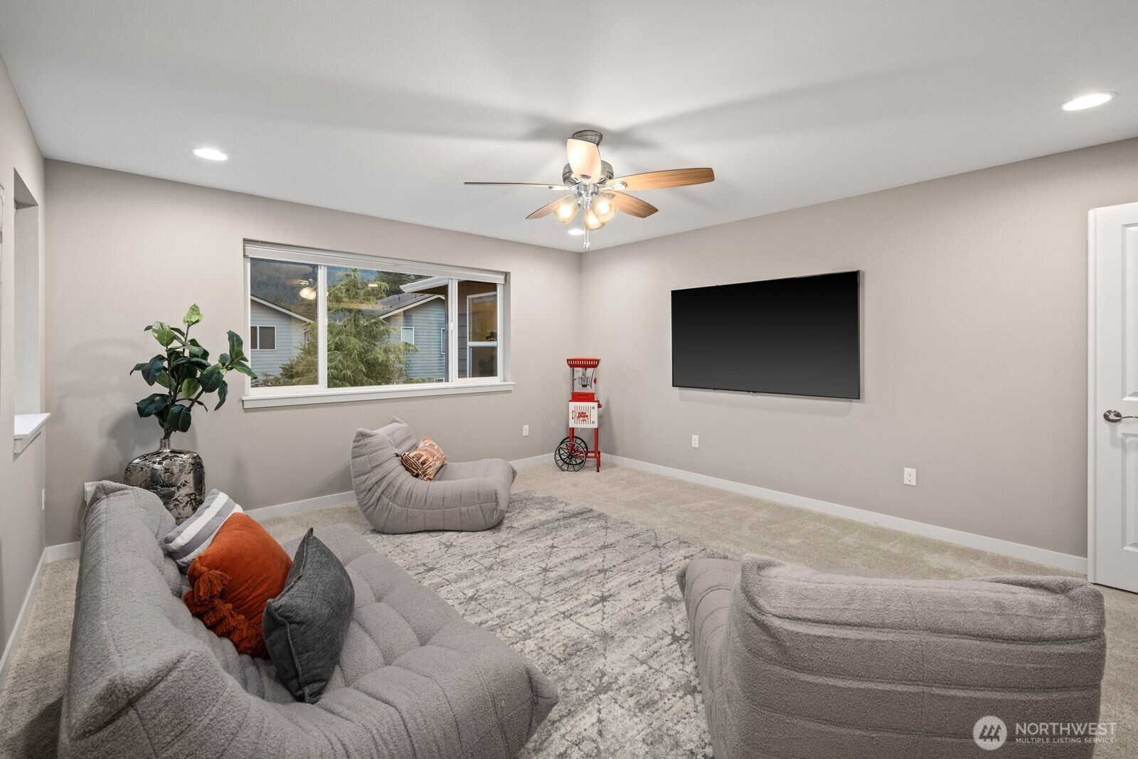 356 Vaughan Boulevard Property Photo 25