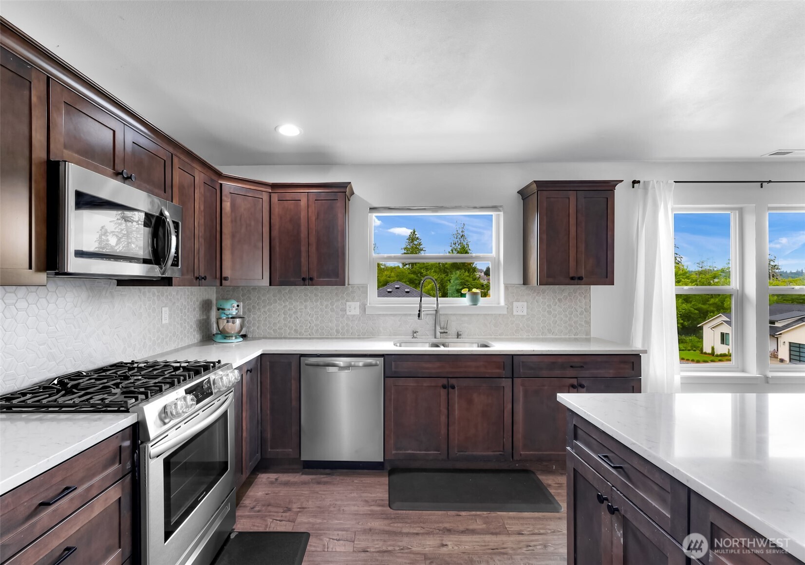 17152 Big Fir Place Property Photo 6