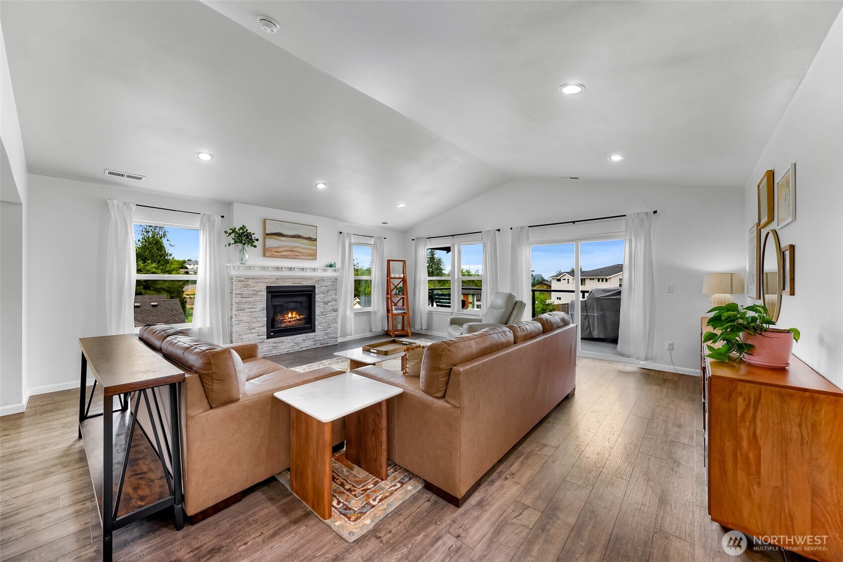 17152 Big Fir Place Property Photo 12