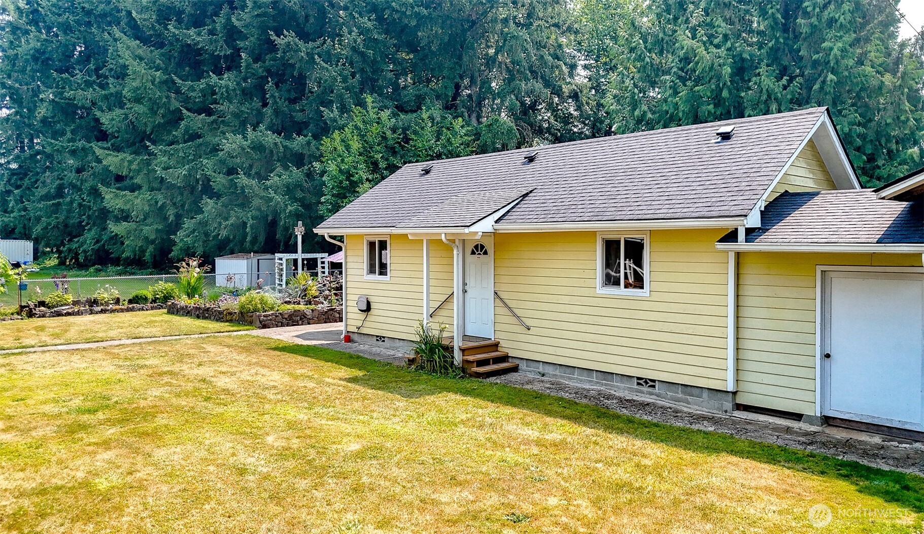 137 Damron Road Property Photo 7