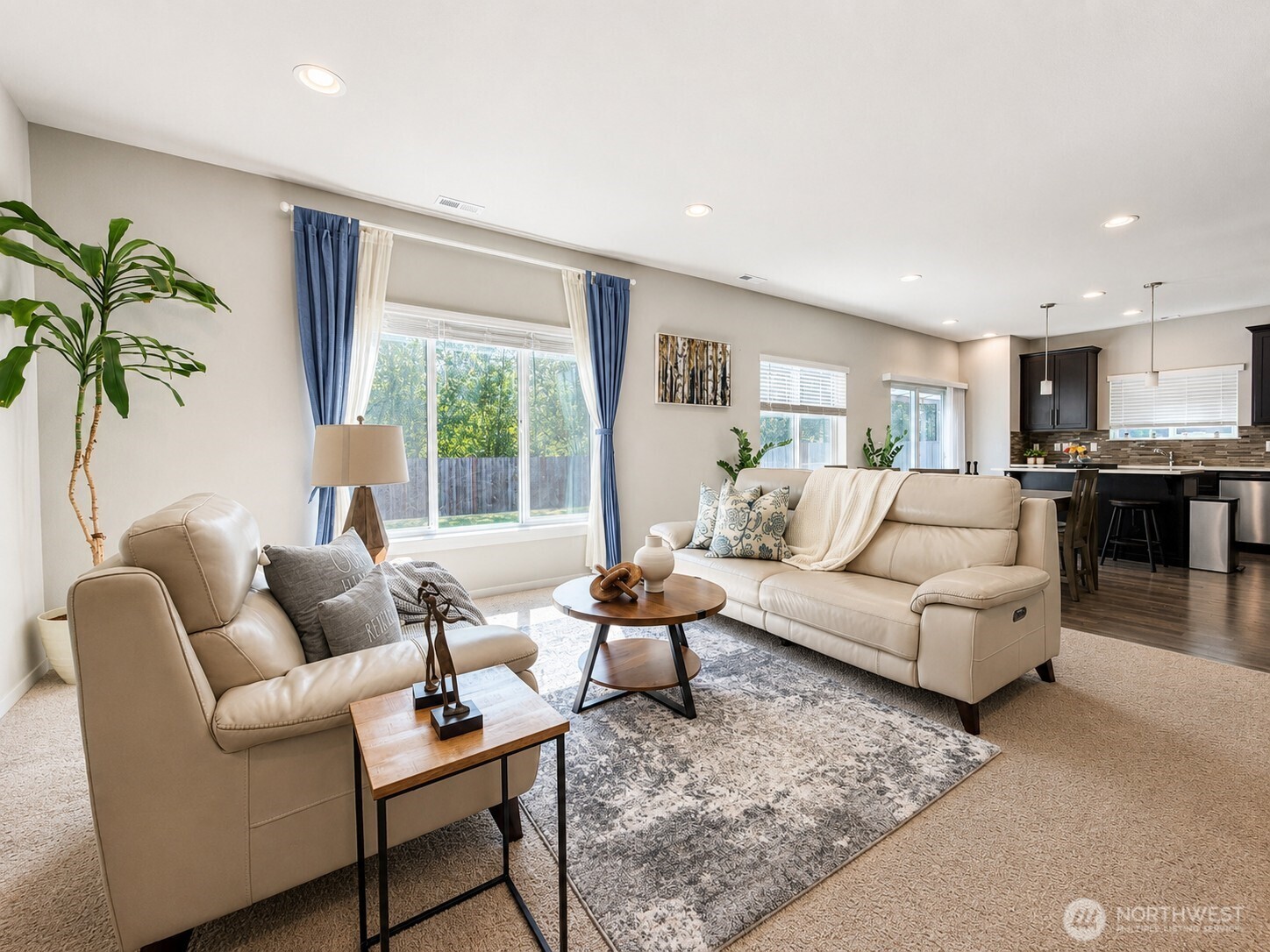 10053 56th Avenue Property Photo 6