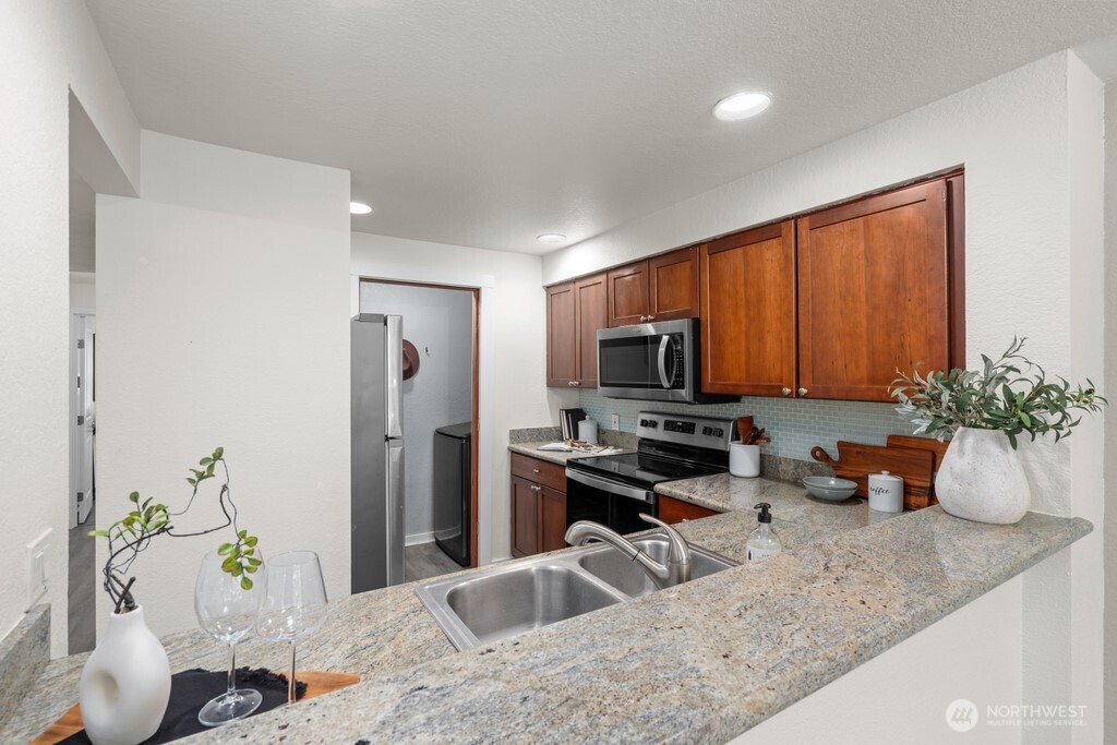 1311 12th Avenue D103 Property Photo 5