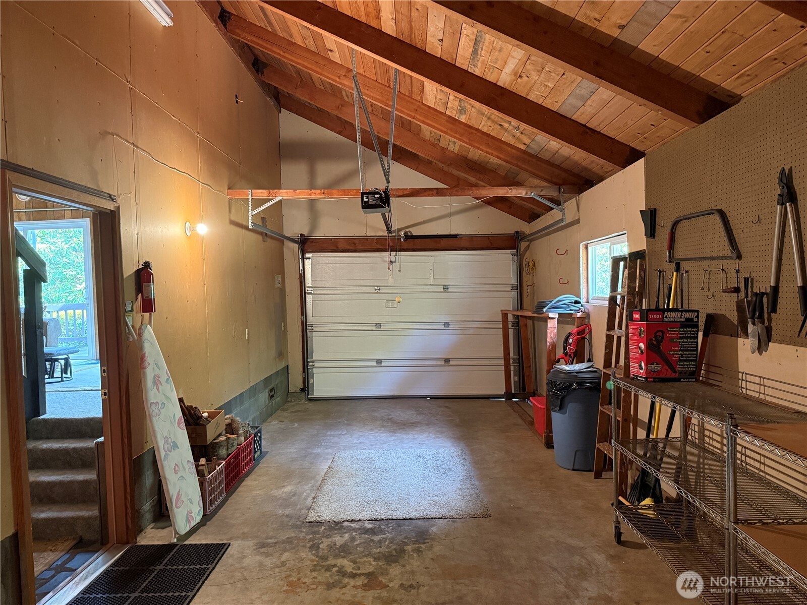 32216 R Place Property Photo 24