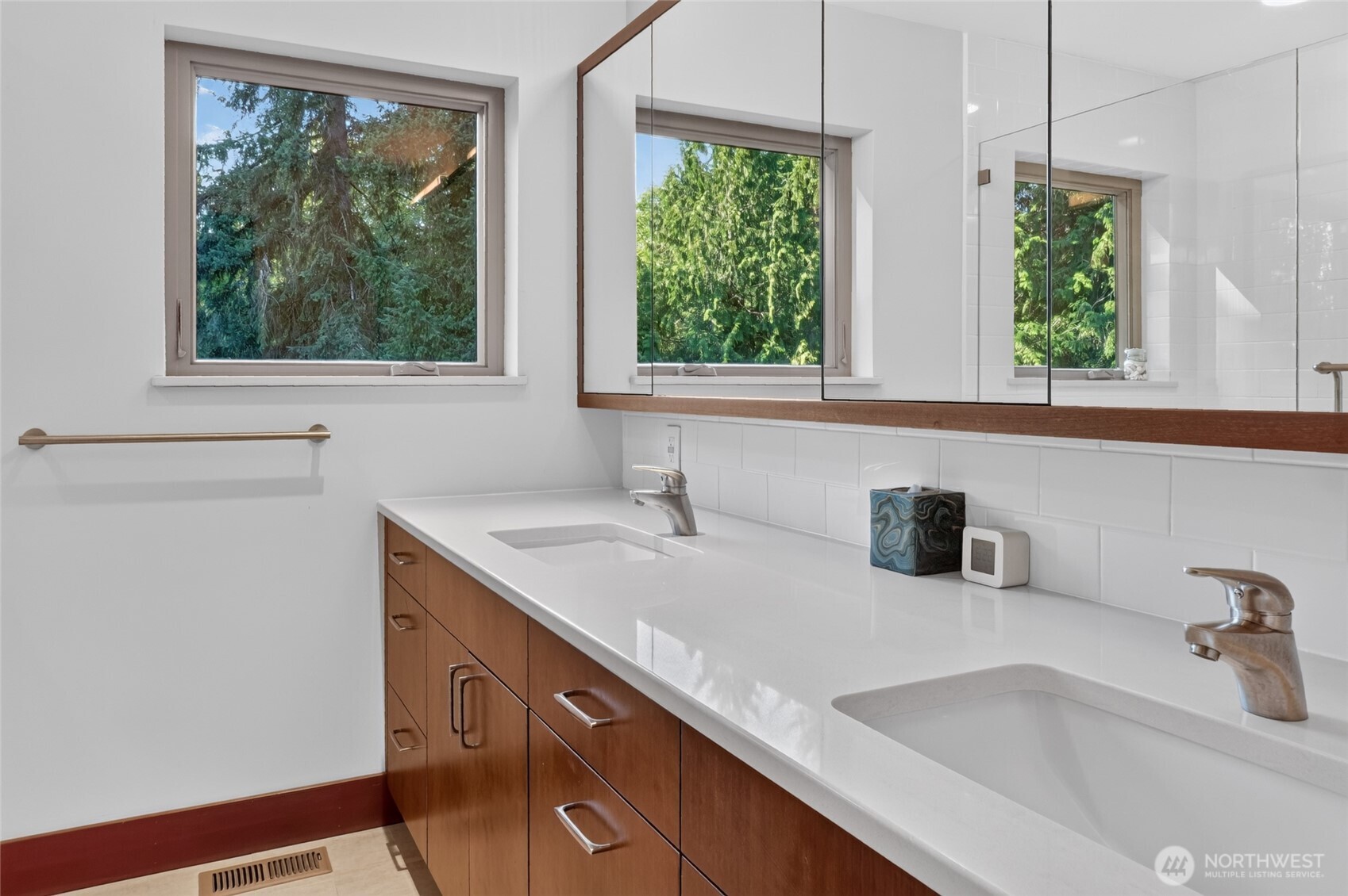 3143 Edgewood Lane Property Photo 18