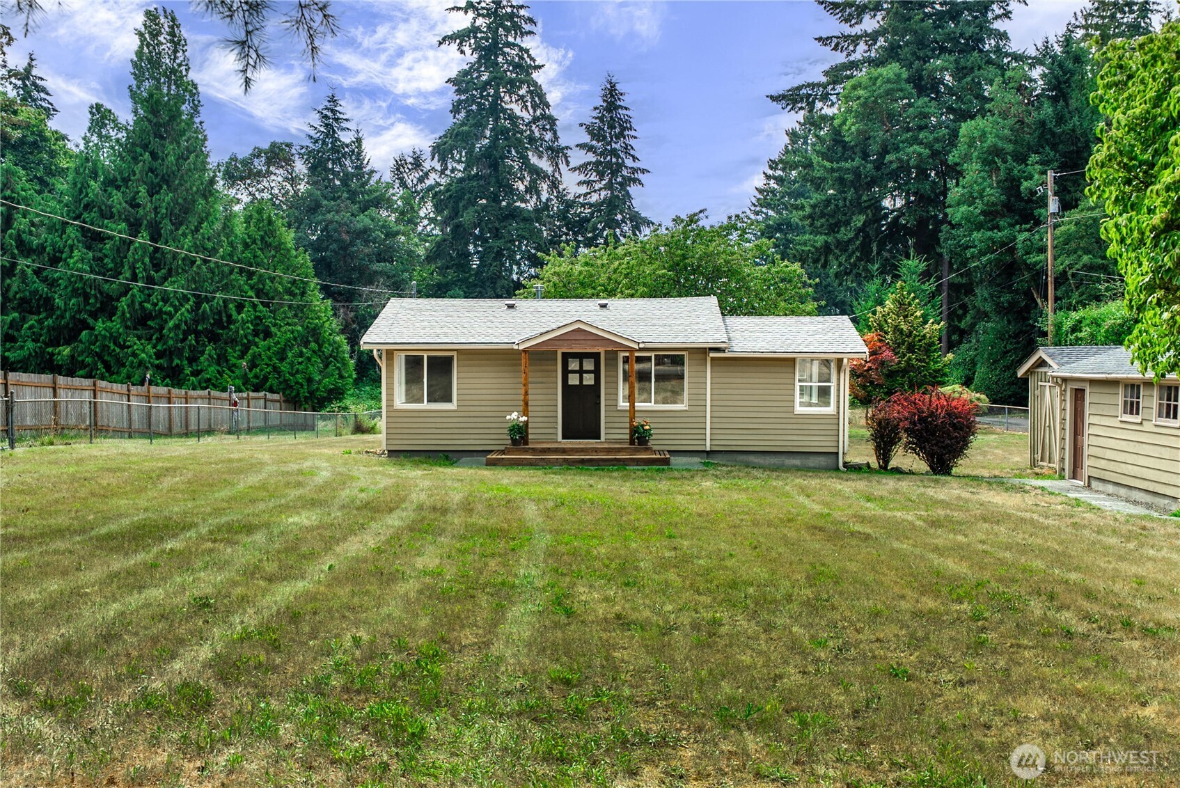2437 Rocky Point Road Property Photo 3