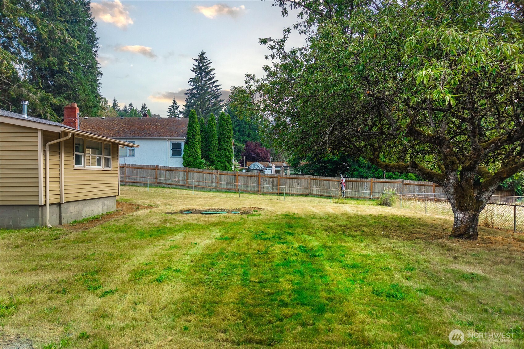 2437 Rocky Point Road Property Photo 5