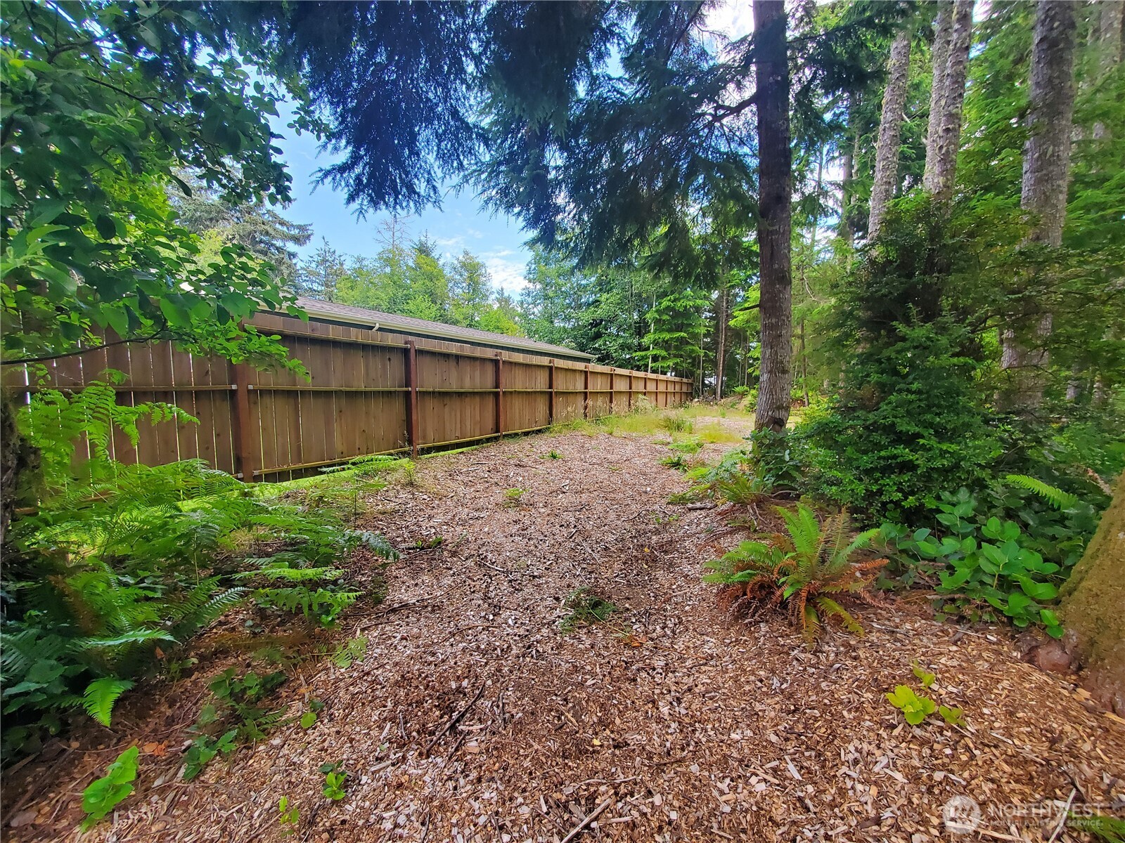 736 Chenois Avenue Property Photo 1