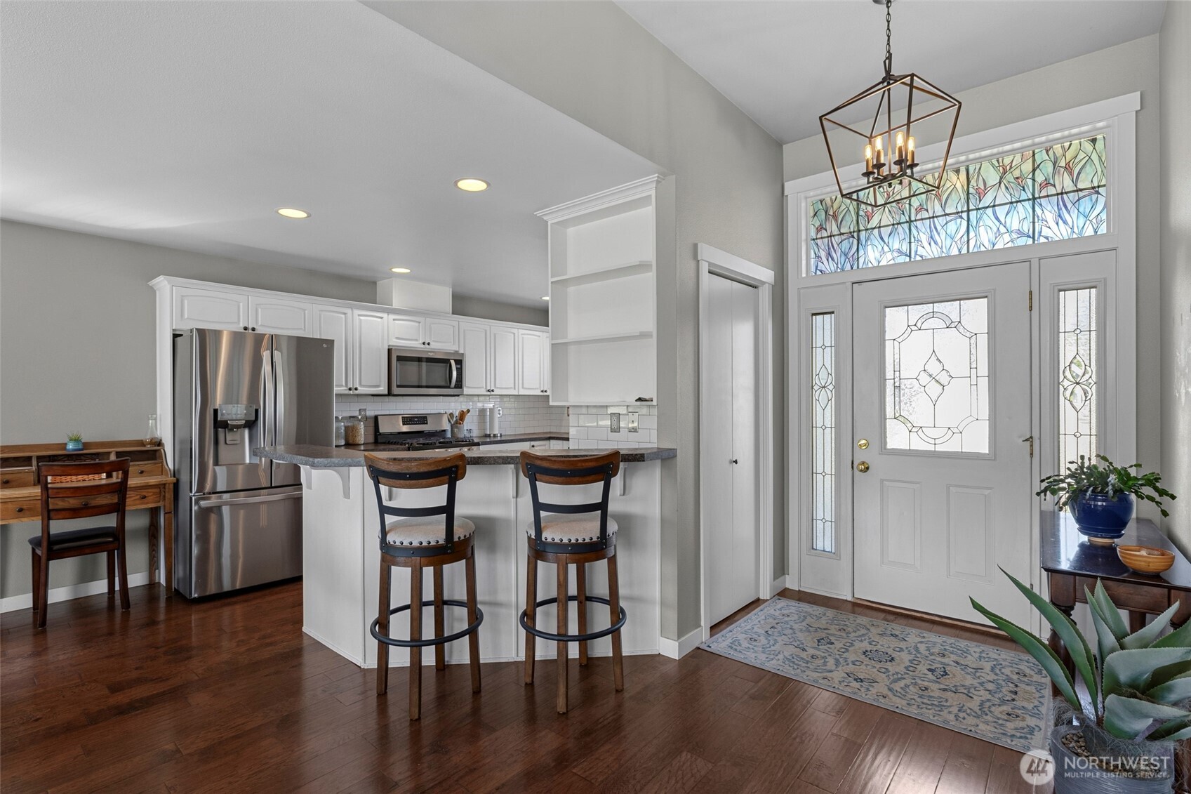 1936 Bridgeview Drive Property Photo 2