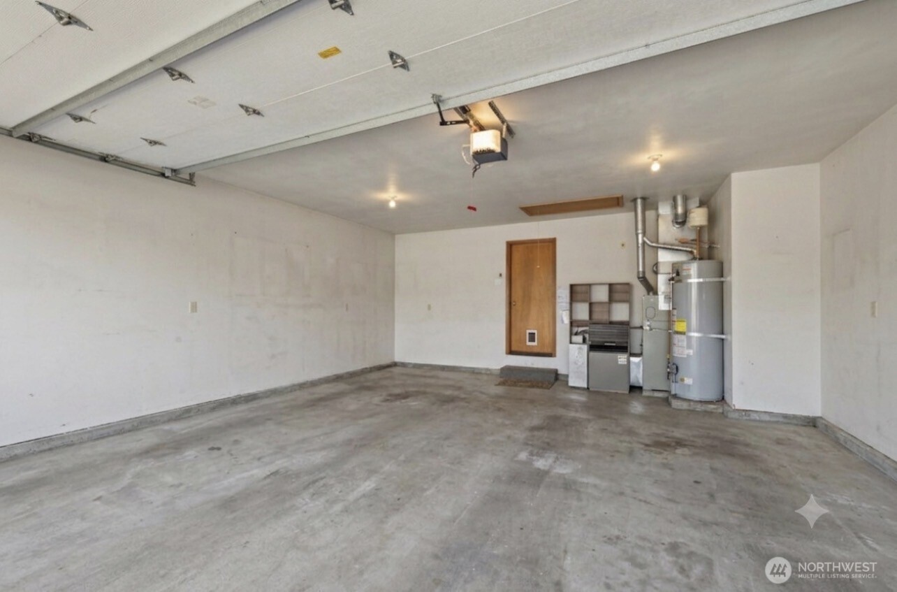 1936 Bridgeview Drive Property Photo 24
