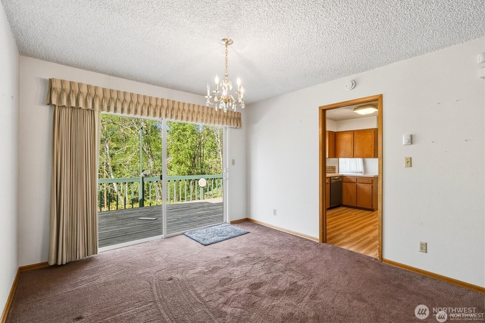201 Inglewood Drive Property Photo 8