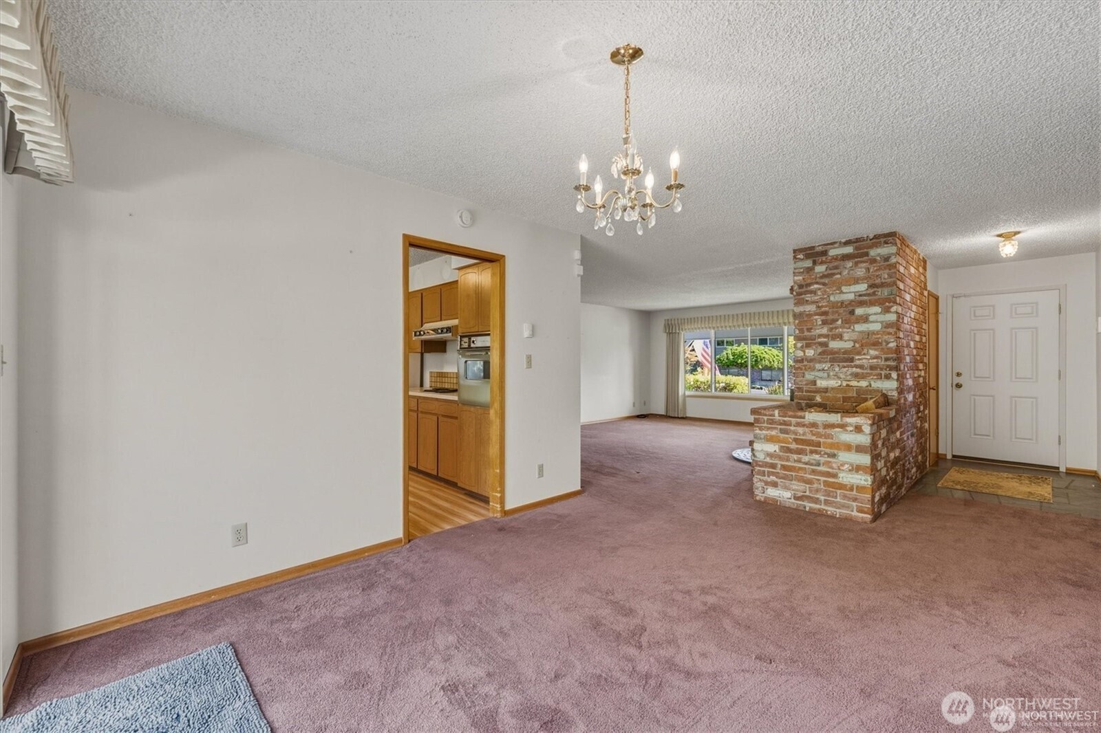 201 Inglewood Drive Property Photo 9