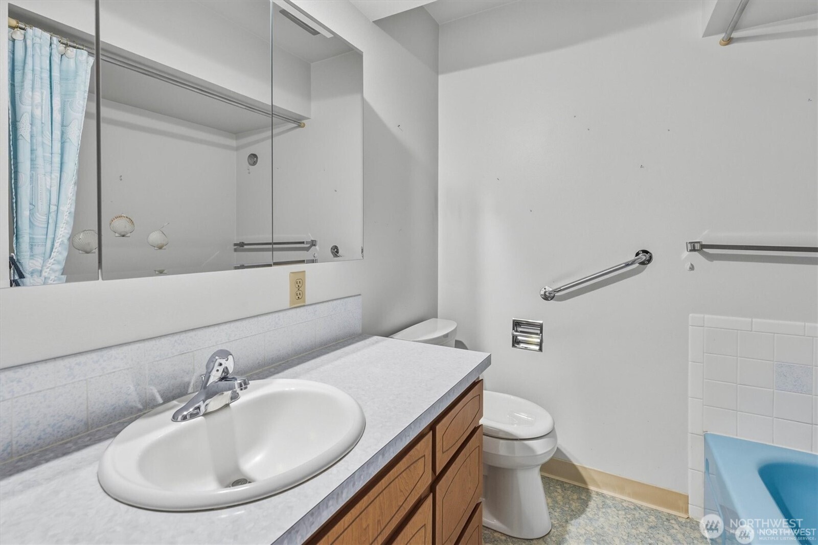 201 Inglewood Drive Property Photo 22
