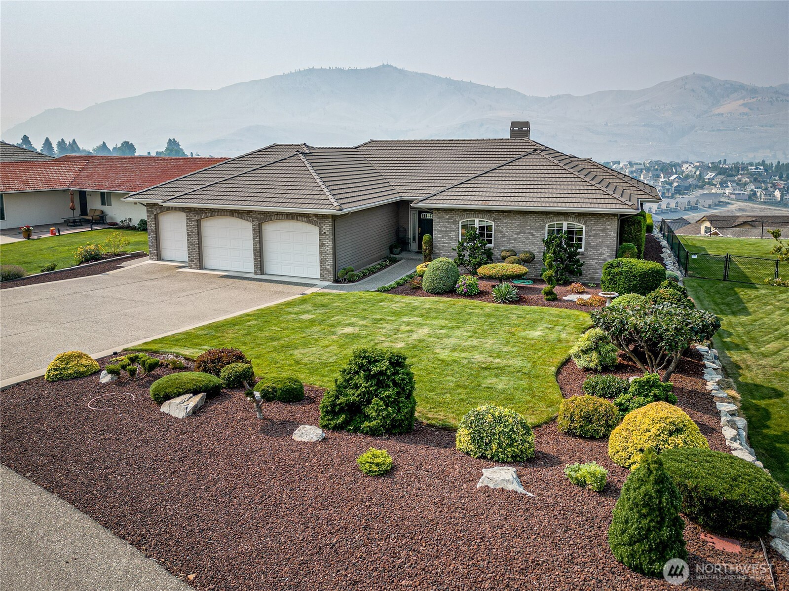 132 Bogey Boulevard Property Photo 1